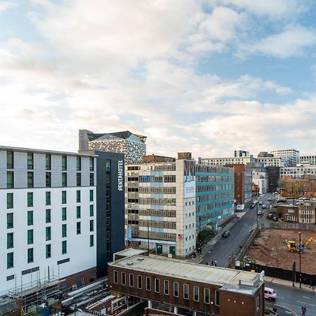 Maevela Apartments ☆ Pink Luxury Apartment With Balcony - Birmingham City Centre - 5 Min Walk From Bullring, Cube, Mailbox, New Street Station - Free Netflix & Wifi Exterior photo